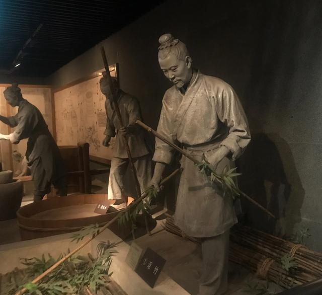 蔡倫改進造紙術，對中國后來的影響有多大？